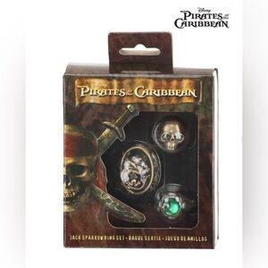 Disney Pirates of the Caribbean Jack Sparrow Ring Accessory Set - Gold and Green